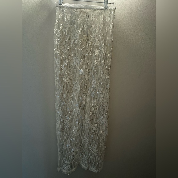 DEVYN SEQUIN MIDI SKIRT WHITE - Picture 7 of 8